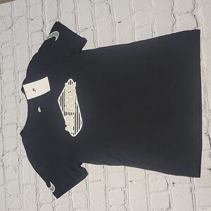 Nike Air Max Womens XS Black Tee